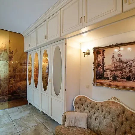 Apartment Empire